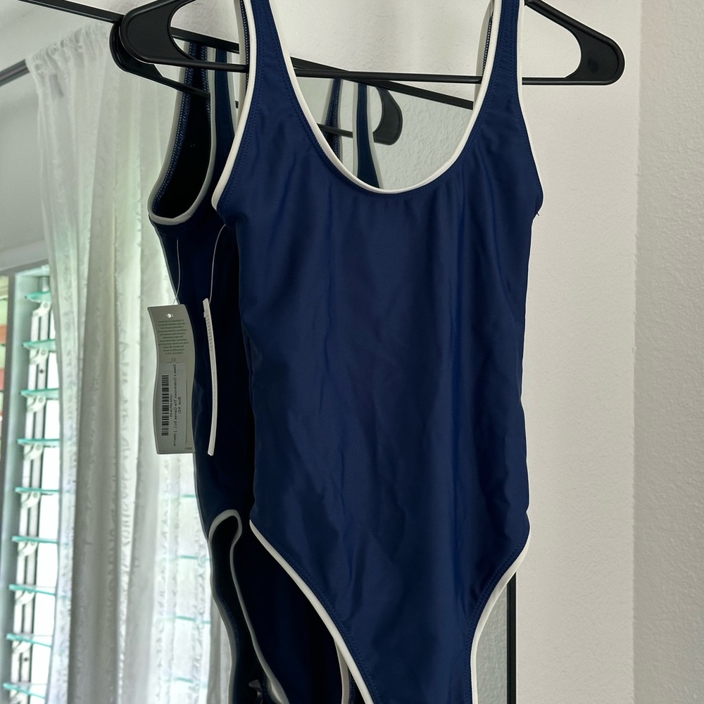Seea x Outerknown Women's One Piece Swimsuit - Navy and White